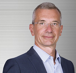 Foto di Arnaud DEBOEUF, Chairman